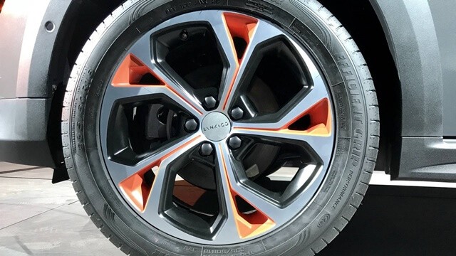 lazang-xe-lynk-co-02-ra-mat