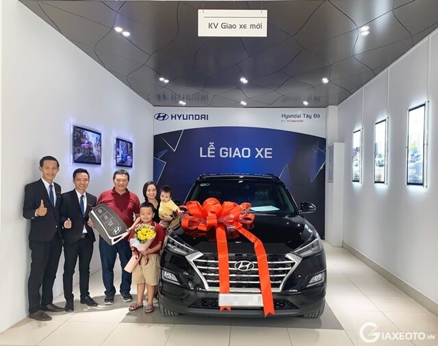 le-ban-giao-xe-moi-tai-hyundai-tay-do
