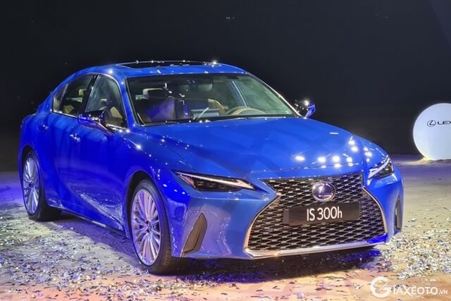 lexus-is300h-gia-bao-nhieu