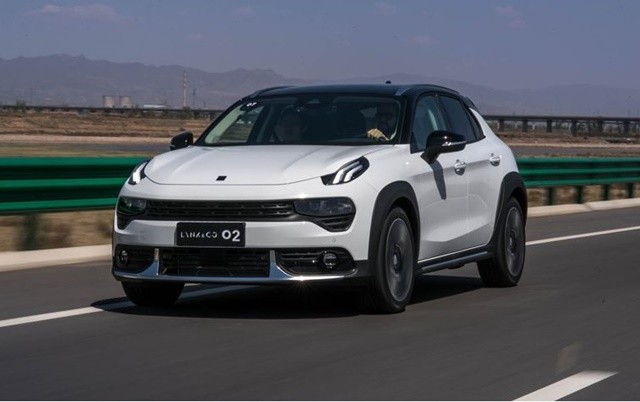 lynk-%26-co-02-gia-bao-nhieu