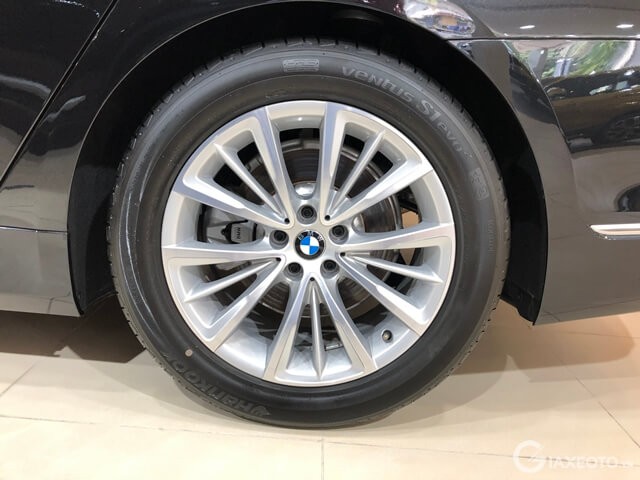 mam-sau-xe-bmw-730li