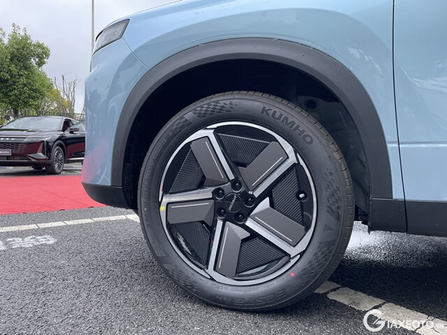 mam-xe-jaecoo-j7-phev