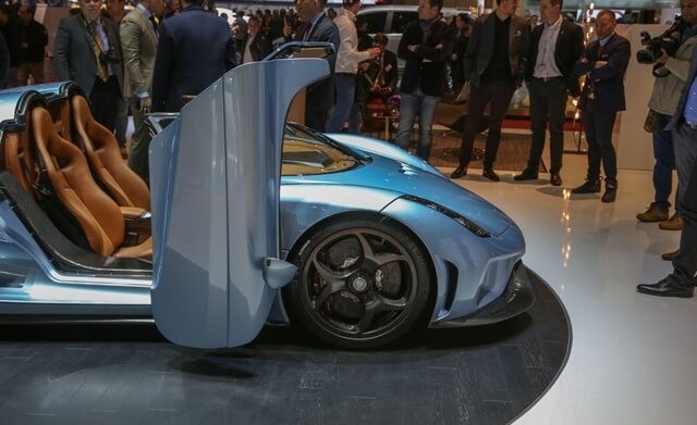 mam-xe-koenigsegg-regera