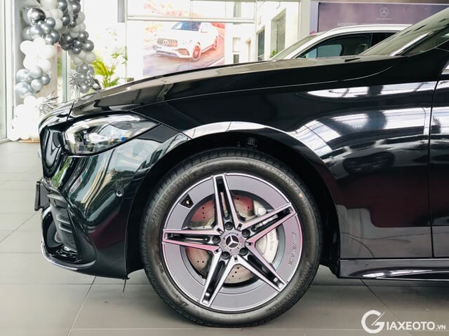 mam-xe-mercedes-c300-amg