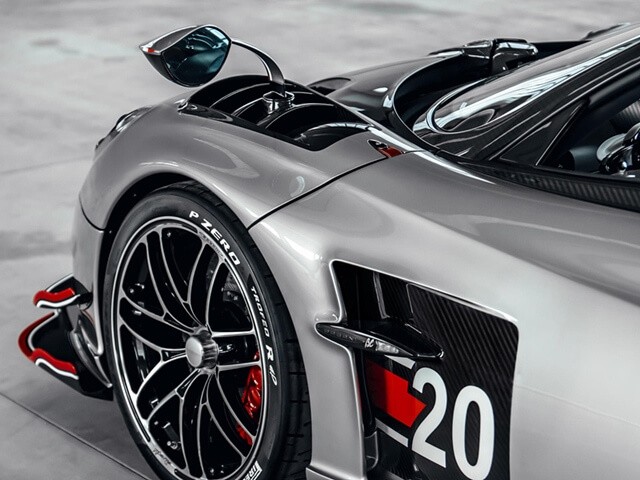 mam-xe-pagani-huayra-bc-roadster