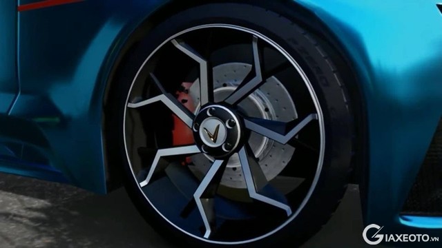 mam-xe-vinfast-coupe-2-cua