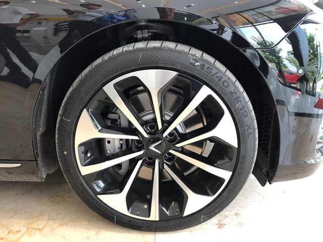 lazang-xe-sedan-vinfast-lux-a2_0