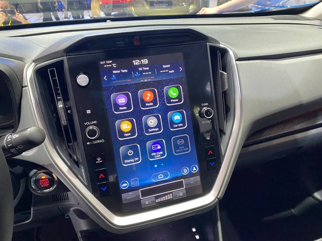 Subaru-Crosstrek-man-hinh-giai-tri