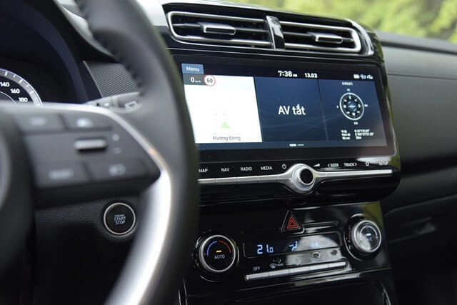 Hyundai-Creta-man-hinh-giai-tri-2024