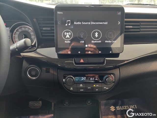 man-hinh-giai-tri-xe-suzuki-xl7-2023