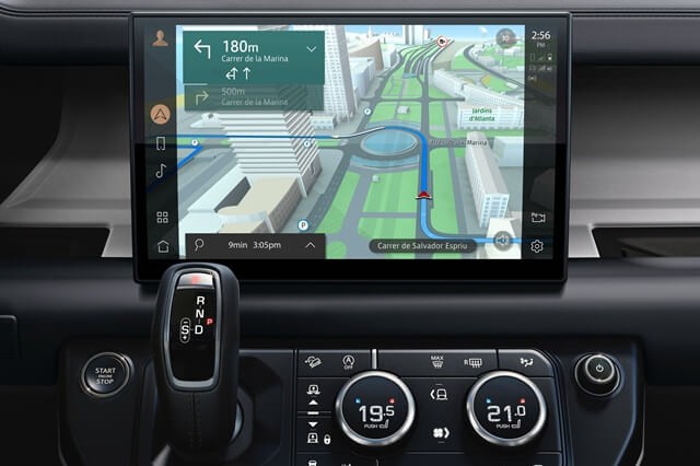 man-hinh-taplo-Land-Rover-Defender-130