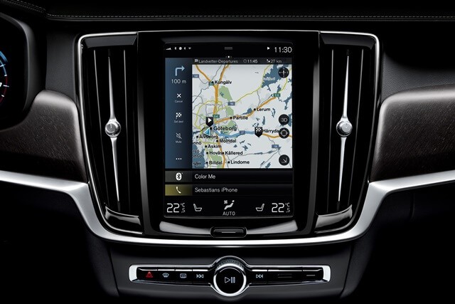 man-hinh-thong-tin-Volvo-V90