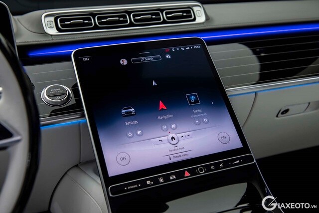 man-hinh-thong-tin-giai-tri-xe-mercedes-maybach-s680
