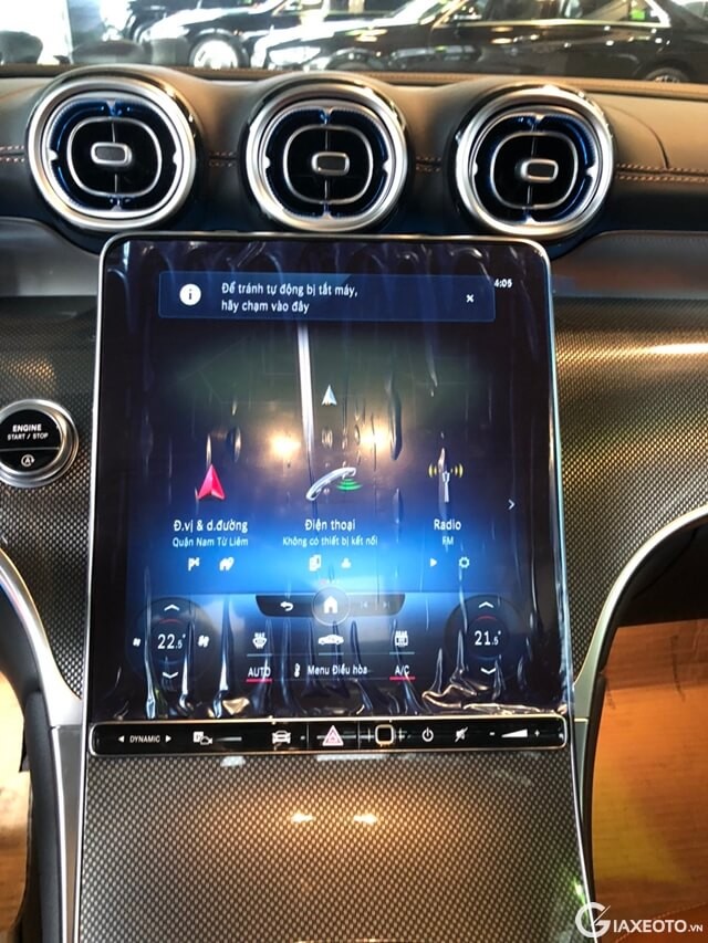 man-hinh-trung-tam-mercedes-glc300-2024