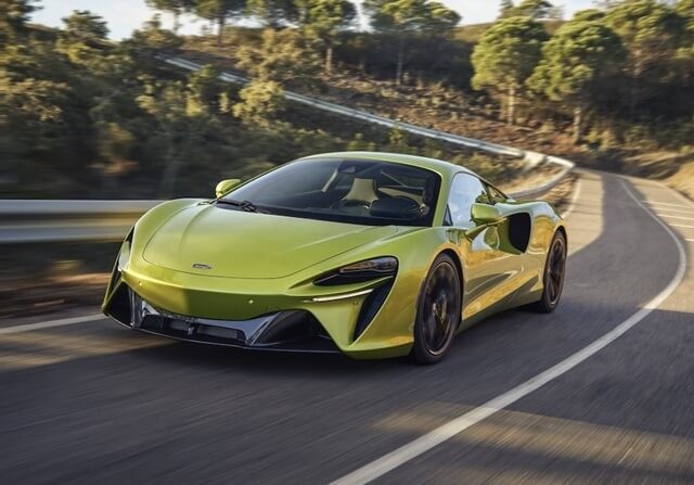 mclaren-artura-gia-bao-nhieu