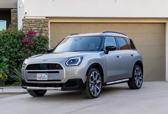 mini-countryman-2024-ngoai-that