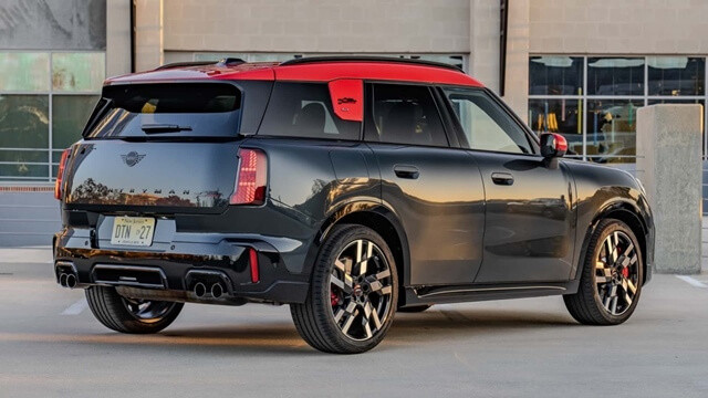 mini-countryman-jcw-ngoai-that