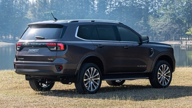 ngoai-that-ford-everest-platinum