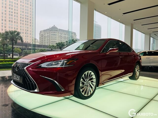 noi-that-lexus-es250-2025