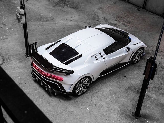 ngoai-that-xe-bugatti-centodieci