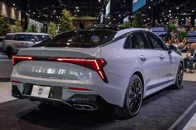 ngoai that kia k5 2025