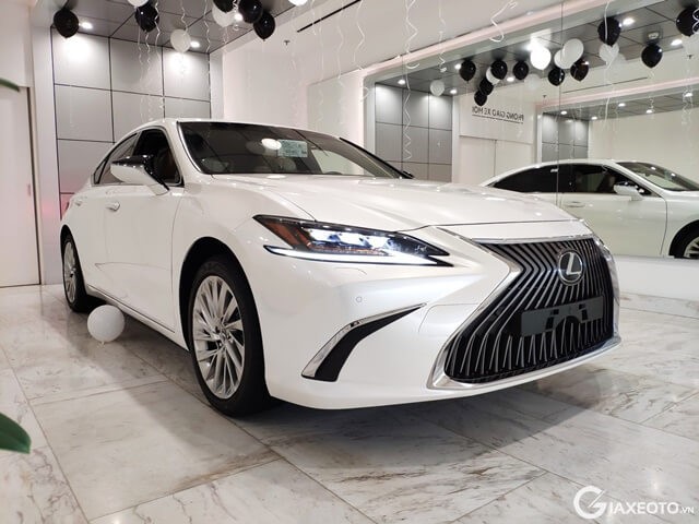 Lexus es250 2021