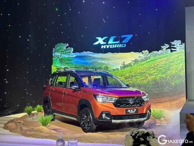 ngoai-that-xe-suzuki-xl7-hybrid