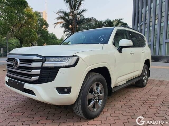 ngoai-that-xe-toyota-land-cruiser-2023