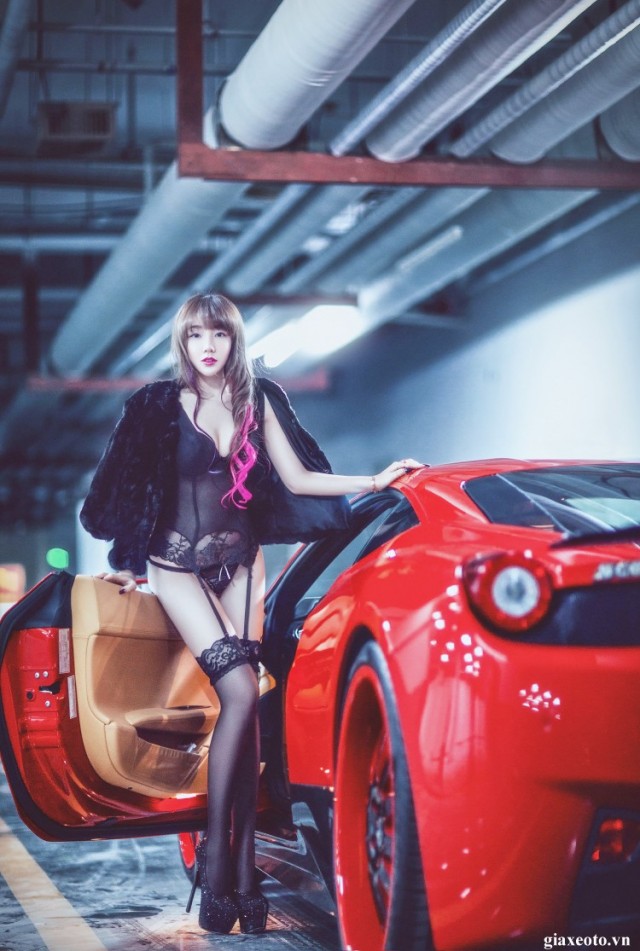 nguoi-mau-va-xe-ferrari2