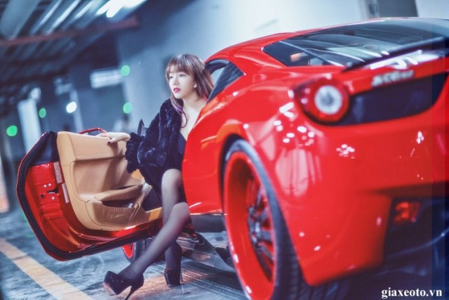 nguoi-mau-va-xe-ferrari7