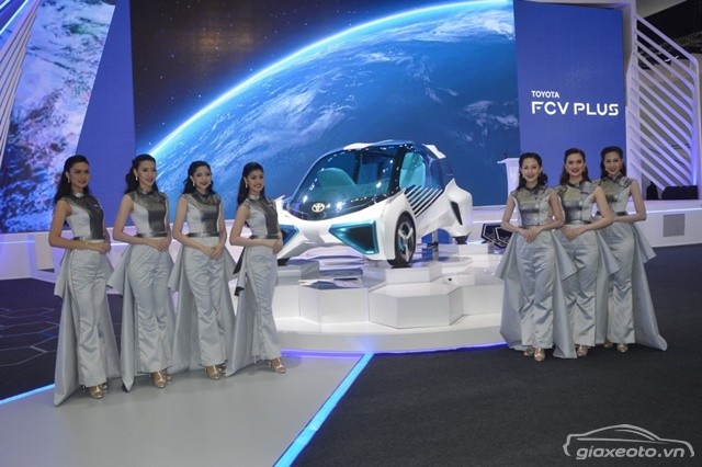 nguoi-mau-xe-hoi-bangkok-motor-show-show-girls