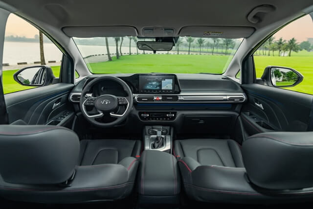 noi-that-xe-hyundai-stargazer-x