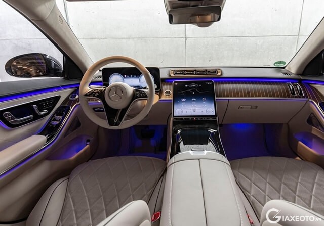 noi-that-xe-Mercedes-Benz-S500