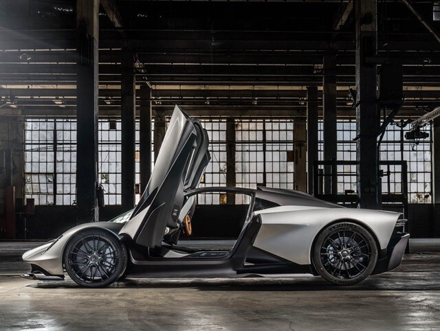 noi-that-xe-aston-martin-valhalla