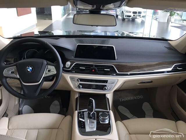 vo-lang-xe-bmw-740li