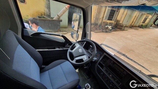 noi-that-xe-hyundai-mighty-ex8-gt