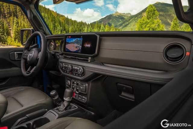 noi-that-xe-jeep-gladiator-mojave-x