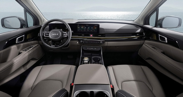 noi-that-xe-kia-carnival-2025