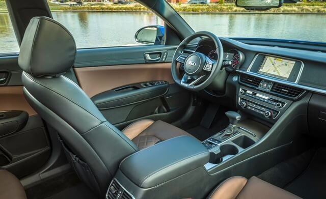 noi-that-xe-kia-optima