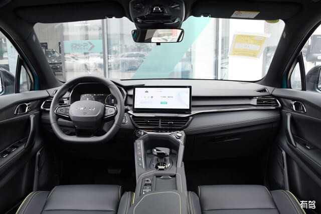 noi-that-xe-lynk-co-06