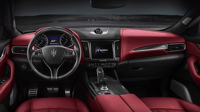 noi-that-xe-maserati-levante