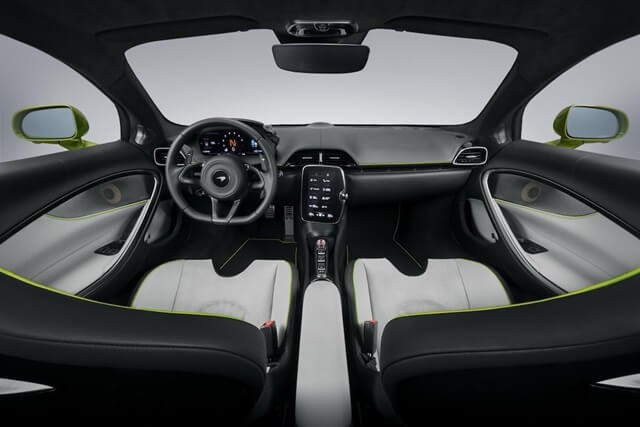 noi-that-xe-mclaren-artura