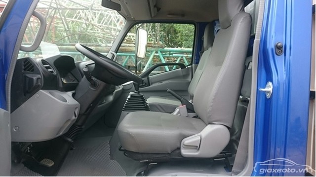 noi-that-xe-tai-hino-5-tan-xzu730l-lap-rap