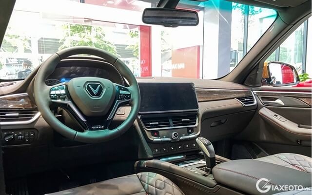 noi-that-xe-vinfast-president-v8