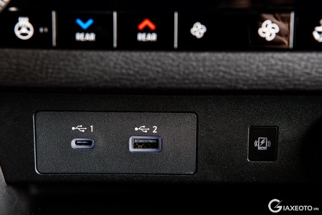 o-cam-usb-xe-outlander-2024