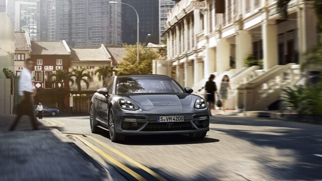 phan-dau-xe-porsche-panamera-turbo