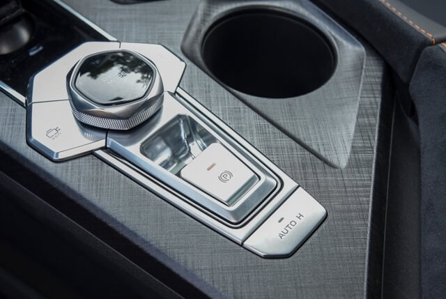 phanh-tay-dien-tu-xe-changan-uni-v