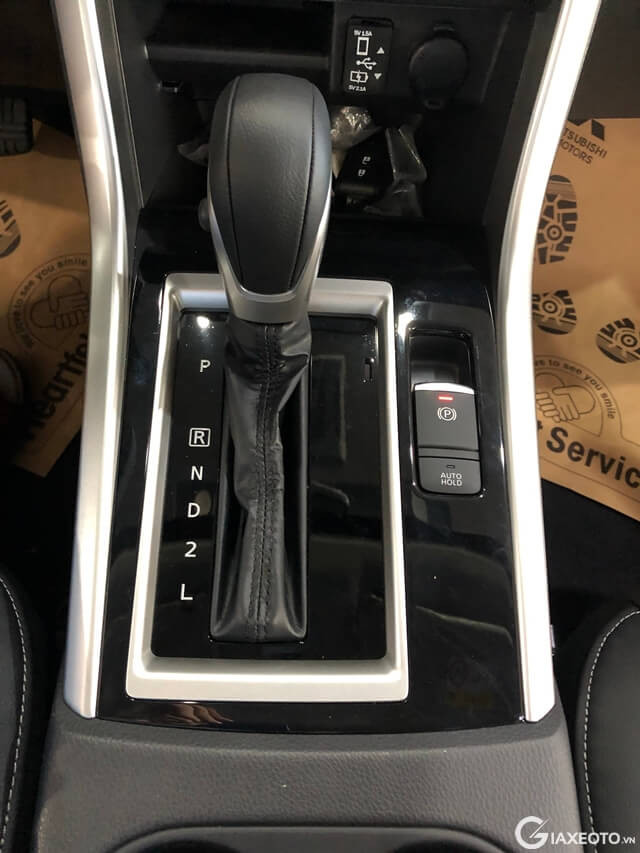 phanh-tay-dien-tu-xe-mitsubishi-xpander-2025