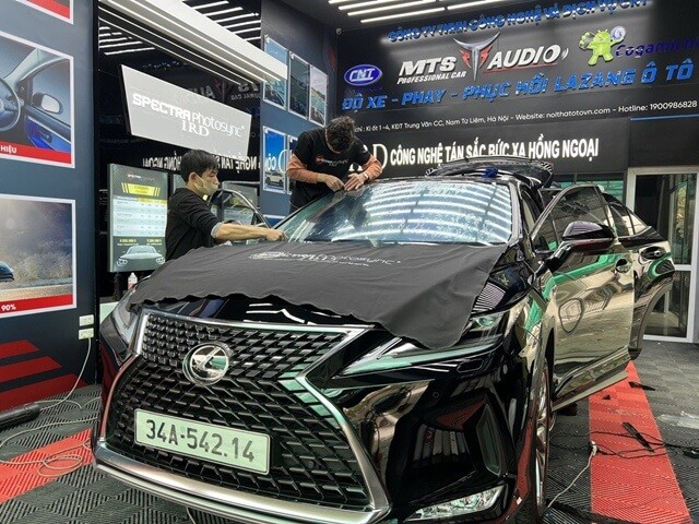 phim-cach-nhiet-photosync-ird-cho-xe-lexus