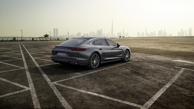 porsche-panamera-turbo-Executive